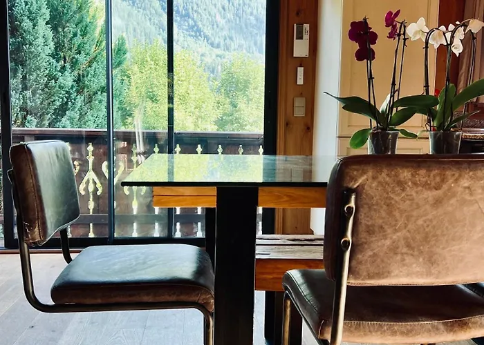 Alpine Retreat With Mont Blanc Panorama, Top Location, Private Parking